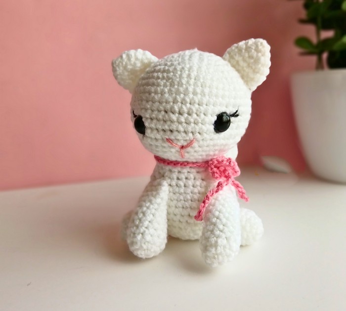 Crochet Rose The Amigurumi Kitten 2