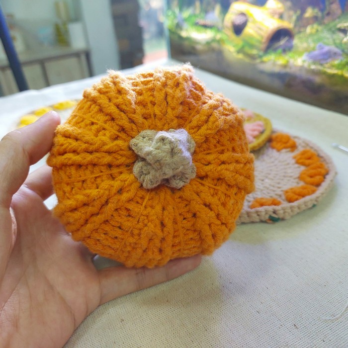 Easy Crochet Pumpkin Pattern 2
