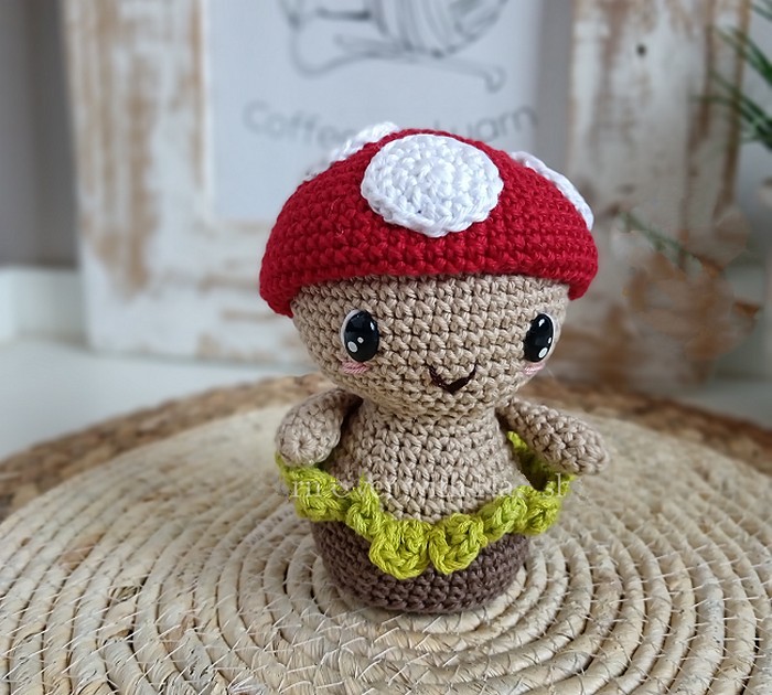 Crochet Mushroom Plant Amigurumi Pattern 2
