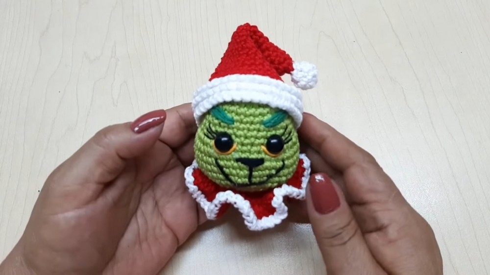 Crochet Grinch Christmas Ball