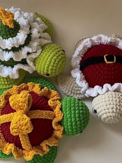 Crochet Christmas Turtles Pattern