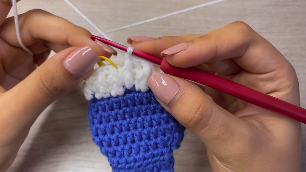 Crochet Christmas Ornaments Pattern