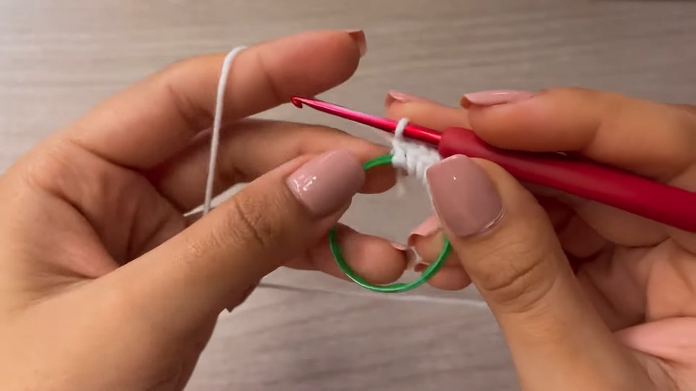 Crochet Christmas Wreaths Pattern