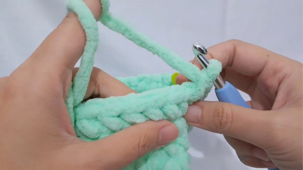 Crochet Mini Frog Plushie