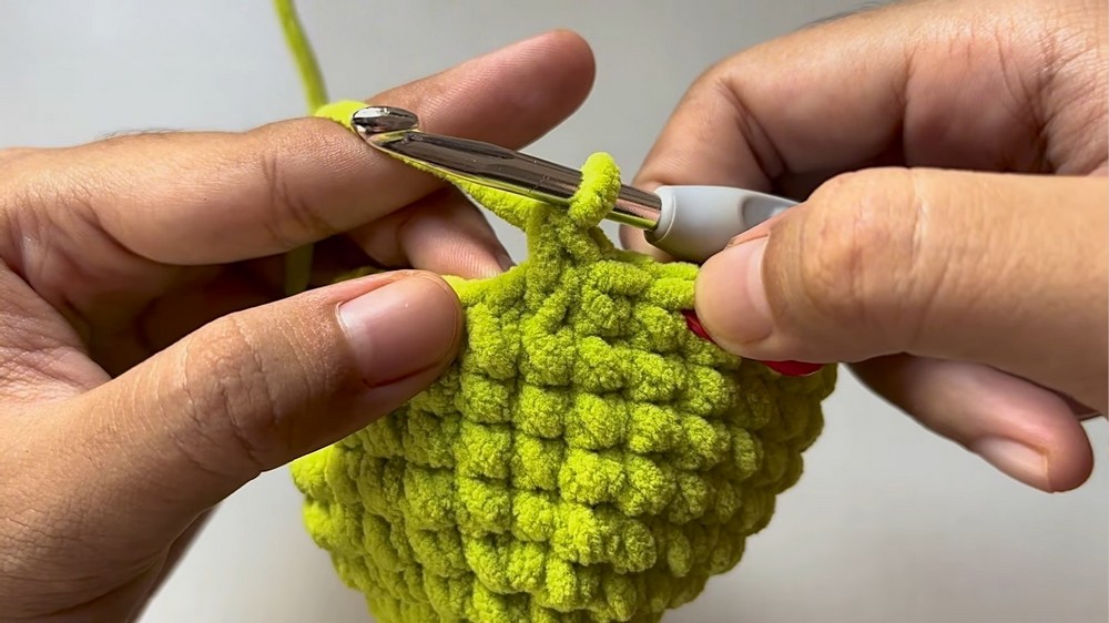 Crochet Christmas Turtles Pattern