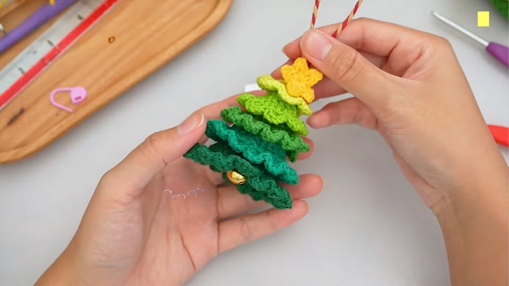 Crochet Christmas Tree