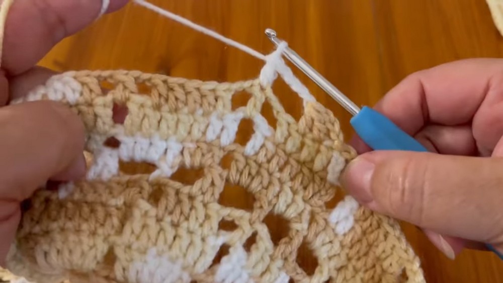 Crochet Leafy Table Mat