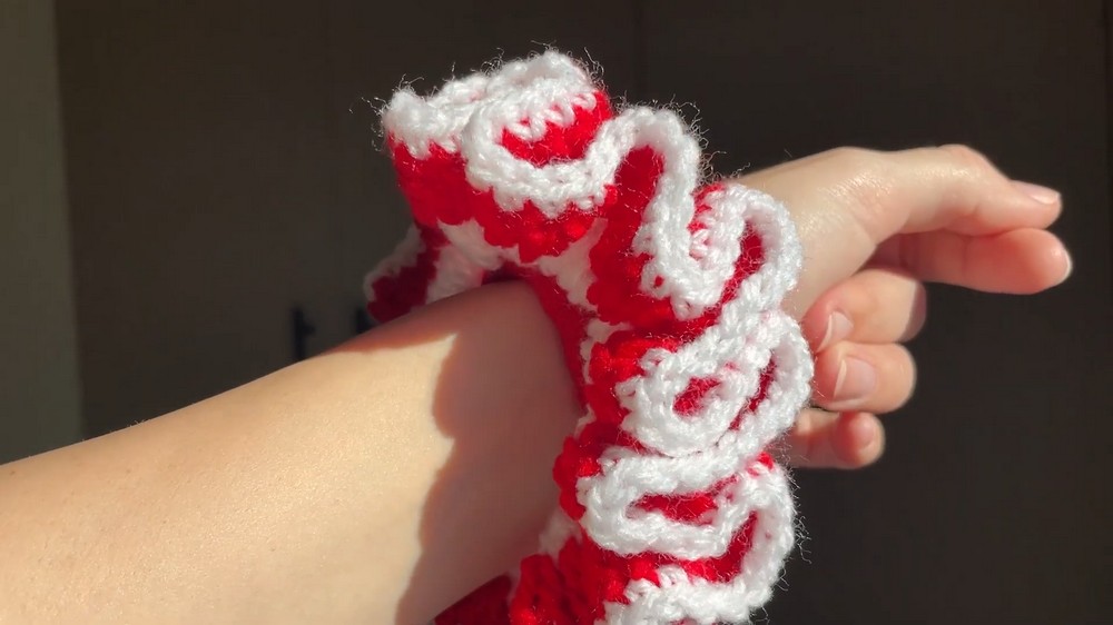 Crochet Candy Cane Scrunchie
