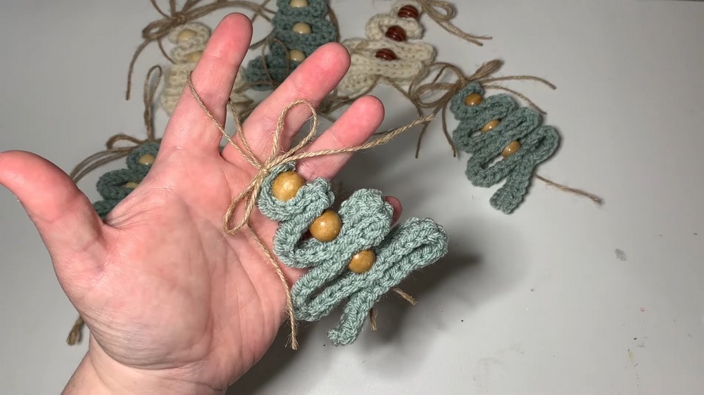 Crochet Rustic Christmas Tree