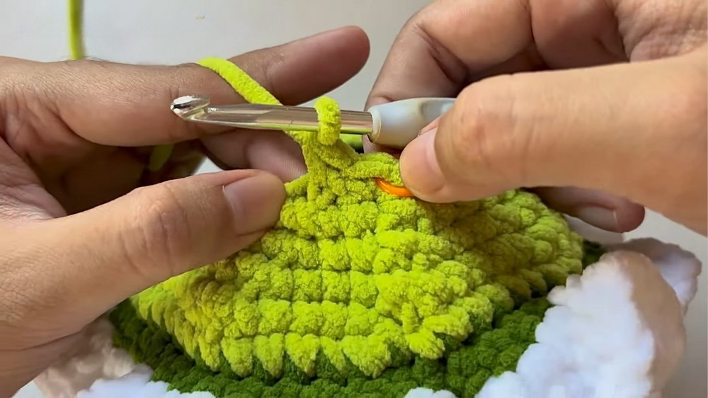 Crochet Christmas Turtles Pattern