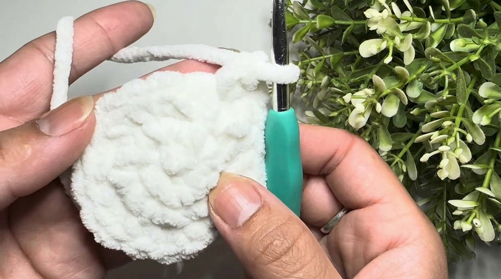 Crochet Mouse Amigurumi Pattern