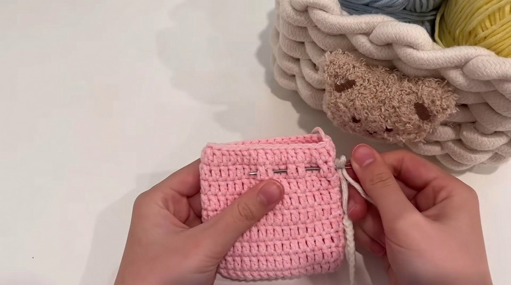 Crochet Drawstring Pouch