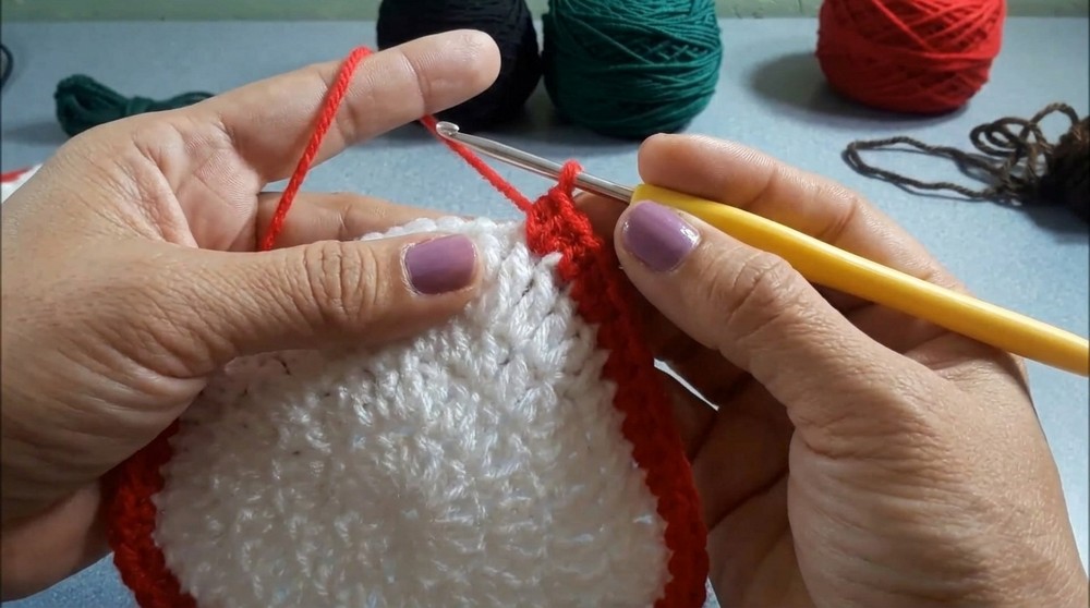Crochet Apple Coaster