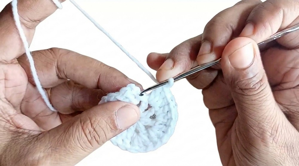 Crochet Round Doily Placemat Pattern