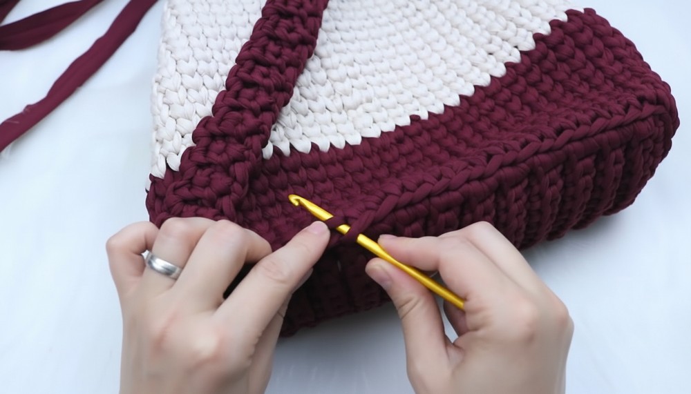CROCHET BACKPACK