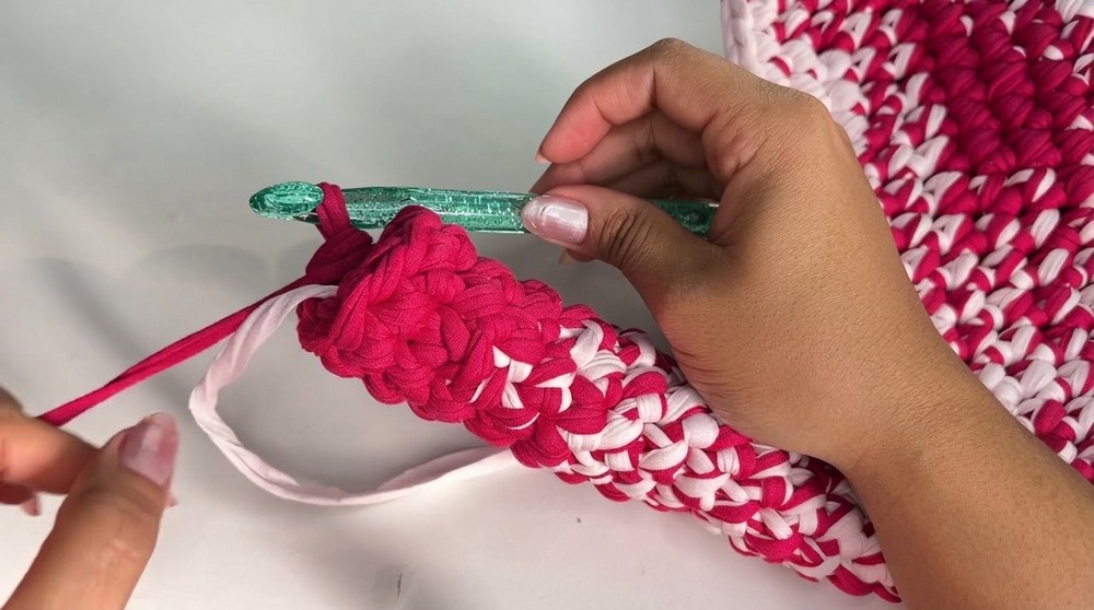 Crochet T-shirt Yarn Bag