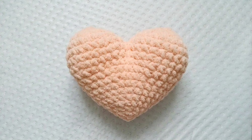 Crochet Amigurumi Heart Pattern