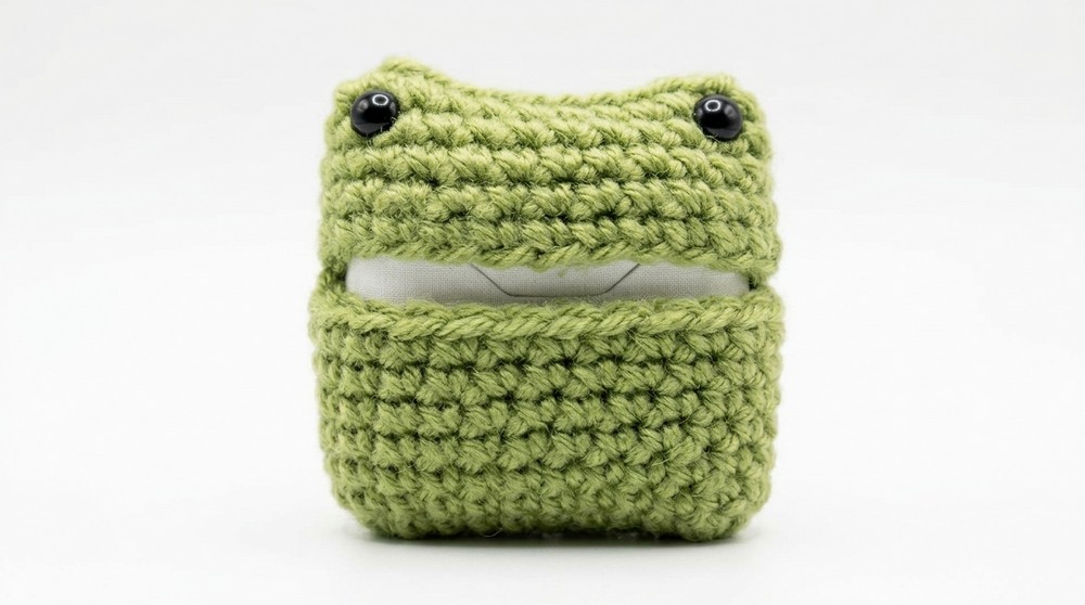 Crochet Frog Earbud Case Pattern