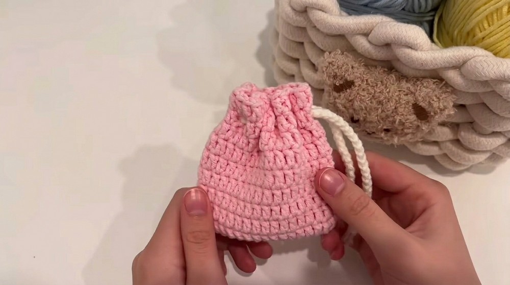 Crochet Drawstring Pouch
