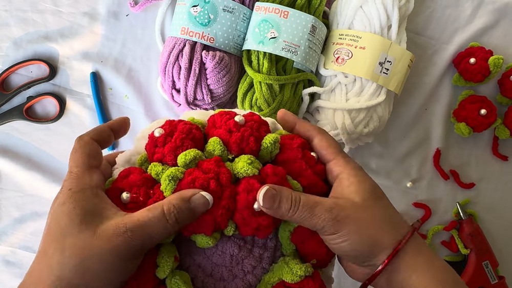 Crochet Rose Bouquet Flower Pattern