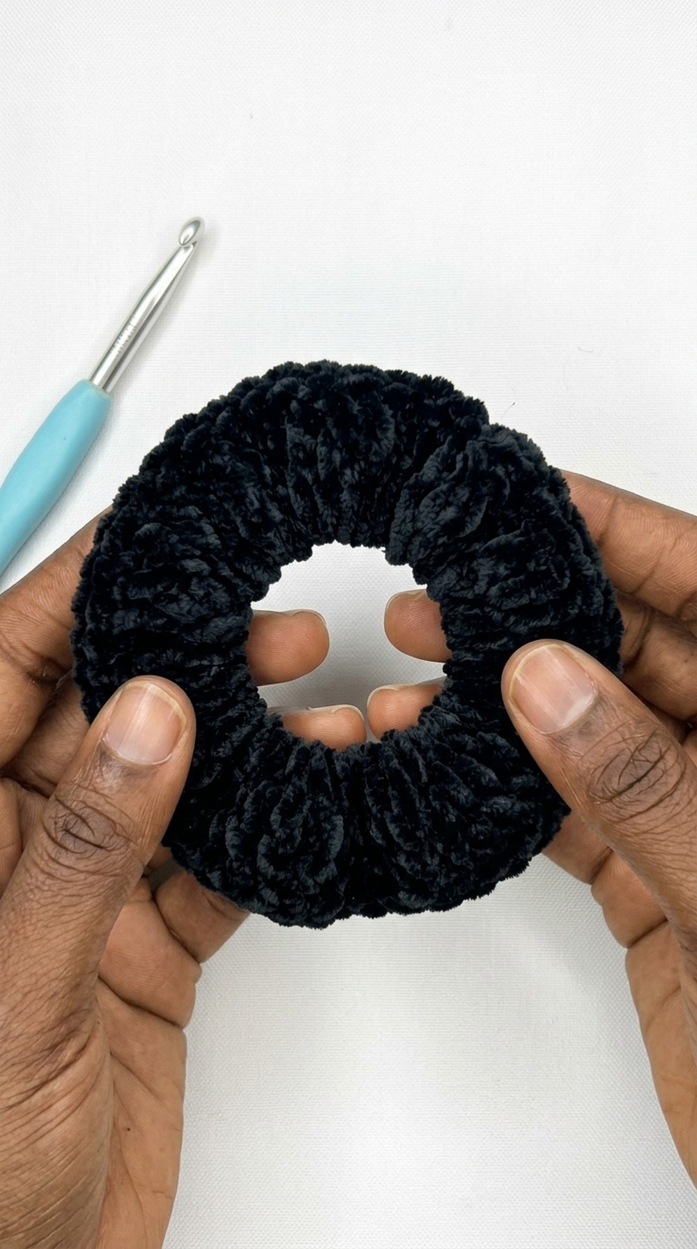Crochet Scrunchie Pattern