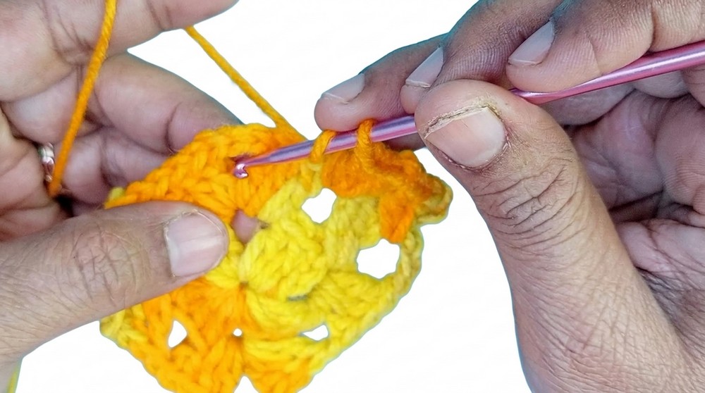 Crochet Granny Square Pattern