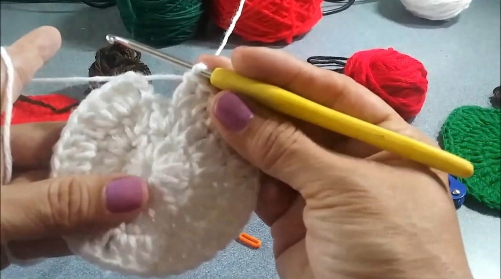 Crochet Apple Coaster