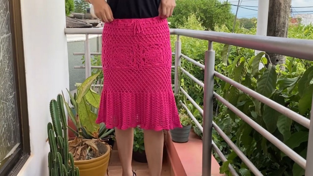 Crochet Ruffle Long Skirt