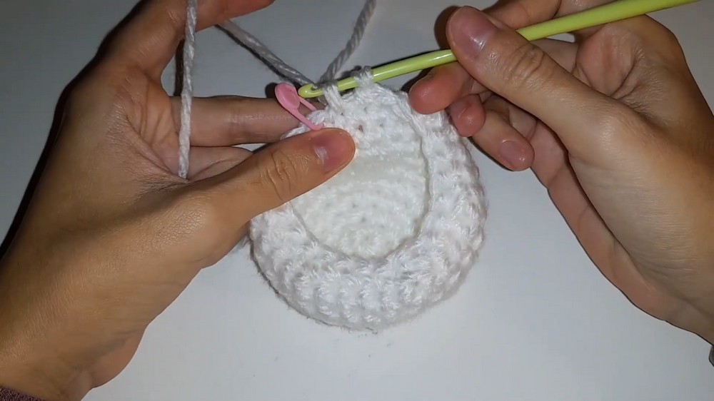 Crochet Hello Kitty Christmas Pattern