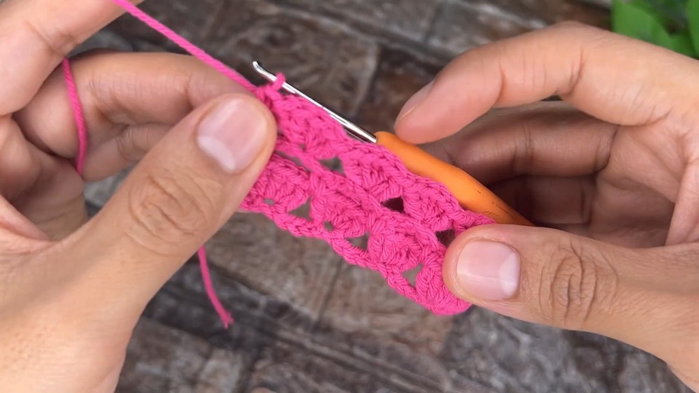 Crochet Hair Bow Pattern