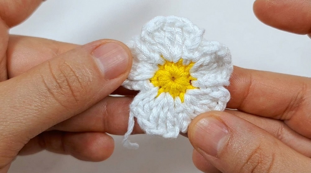 Crochet Flower Keychain Pattern