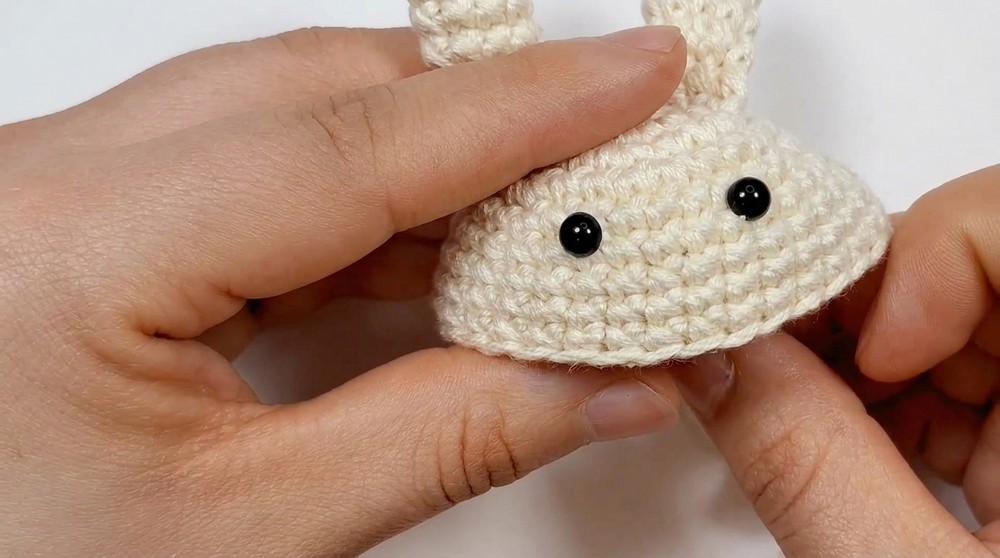 Crochet Bunny Keyhain Pattern