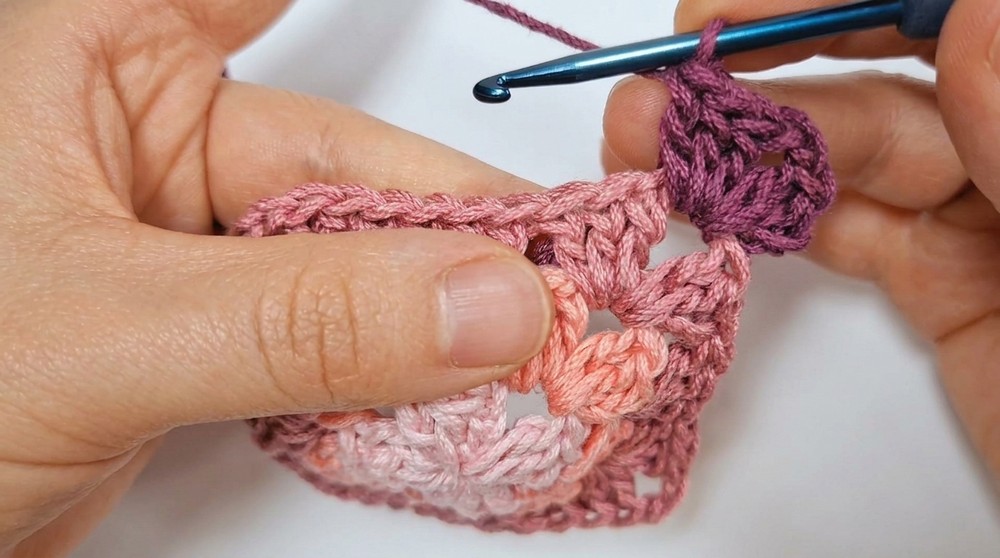 Crochet Granny Square Pattern