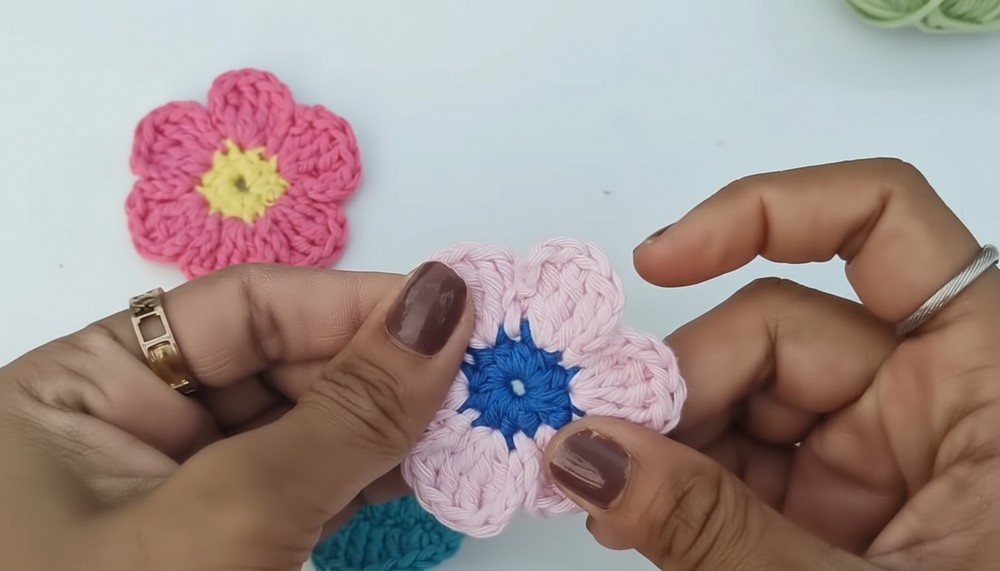 Crochet Flower Bookmark Pattern