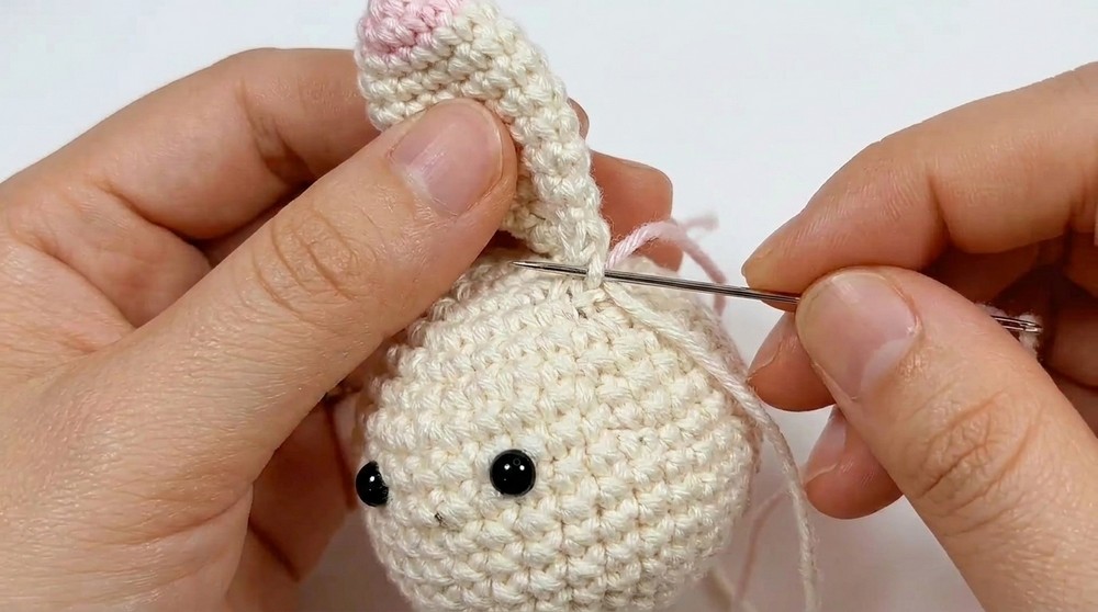 Crochet Bunny Keyhain Pattern