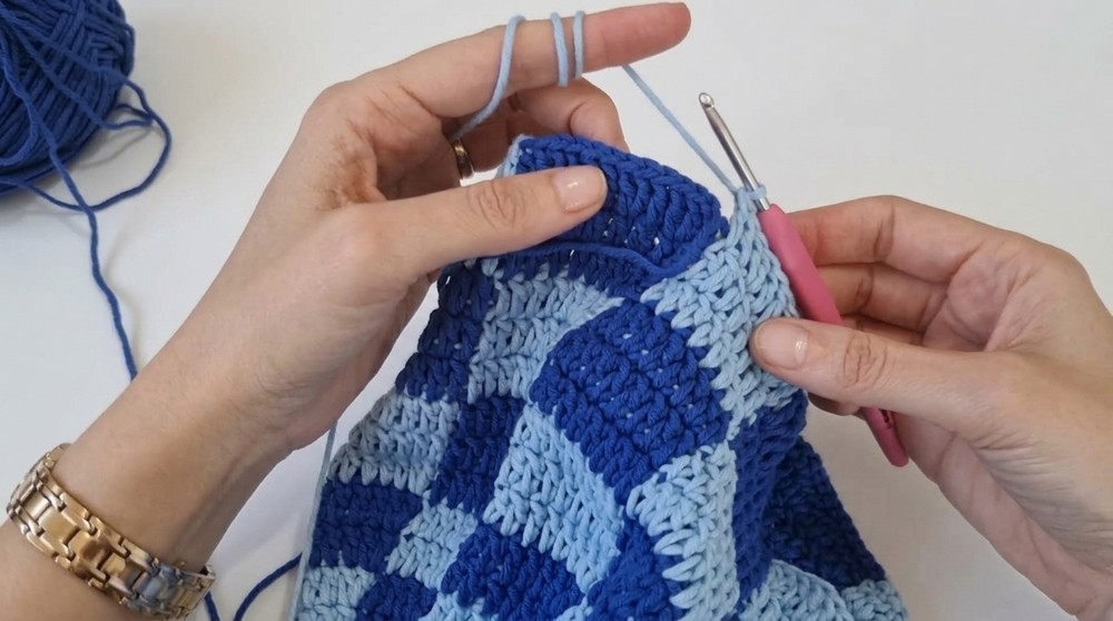 Crochet Checkered Bucket Hat Pattern