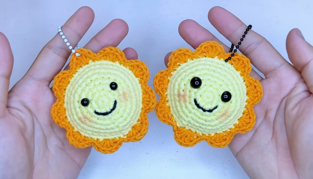 Crochet Sun Amigurumi Keychain Pattern