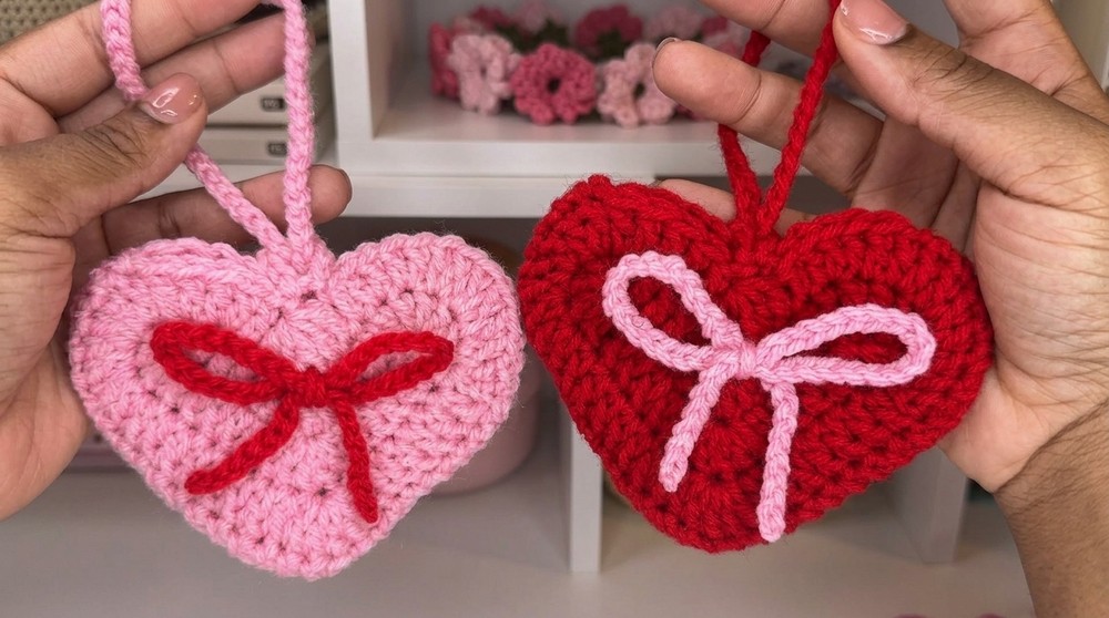 Crochet Heart Pouch Bow Pattern