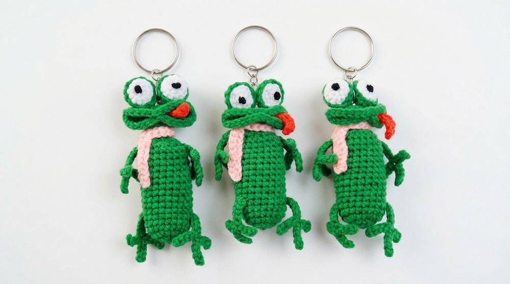 Crochet Frog Keychain Pattern