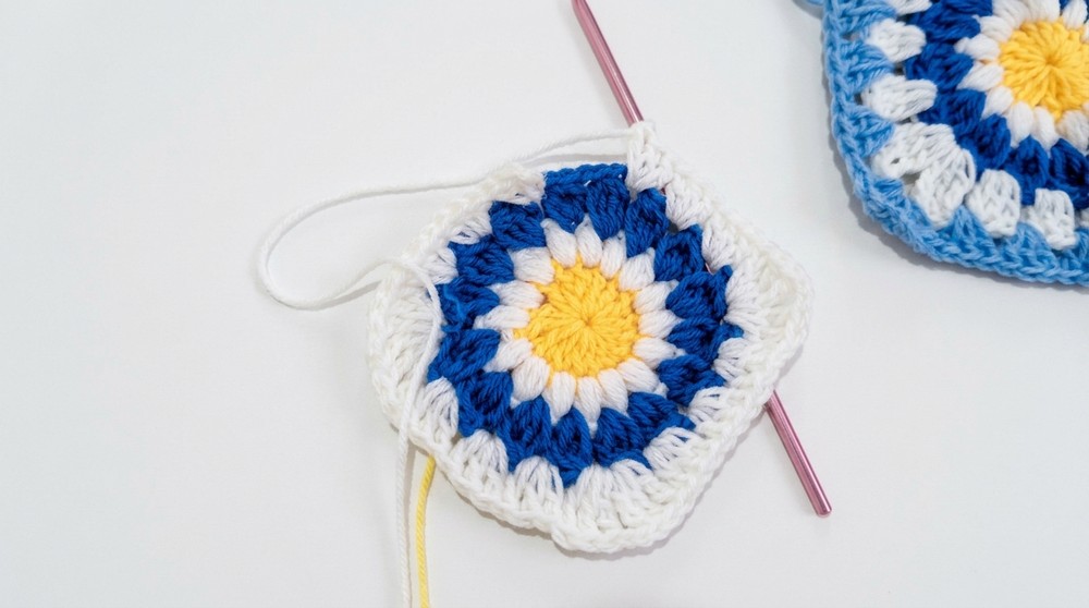 Crochet Sunburst Bag Pattern
