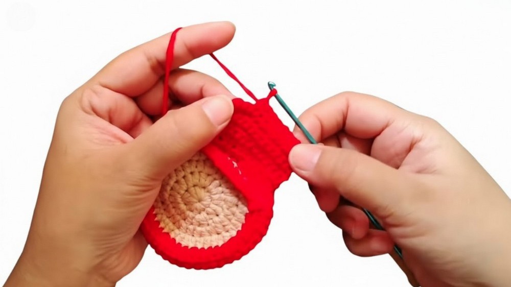 Crochet Apple Airpod Case Pattern