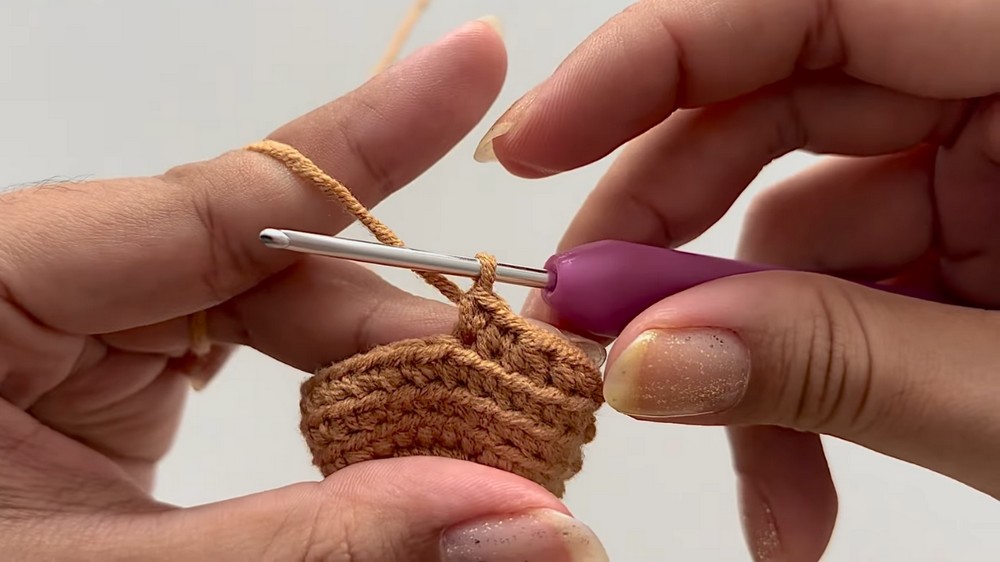 Crochet Mini Flower Bouquet Keychain Pattern