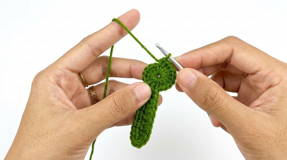 Crochet Tulip Keychain Pattern