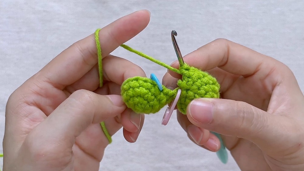 Crochet Heart Cactus Pot Pattern