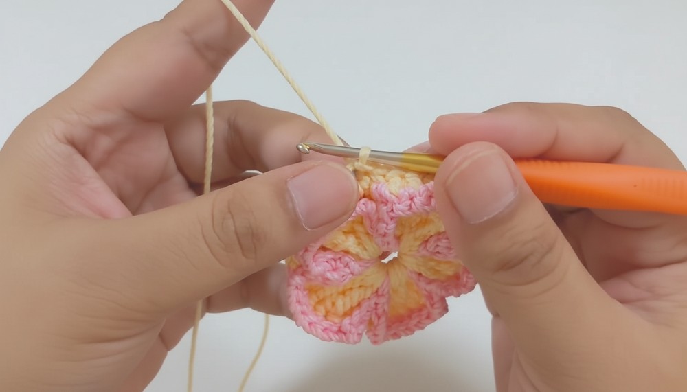 Crochet Flower Bottle Holder Pattern