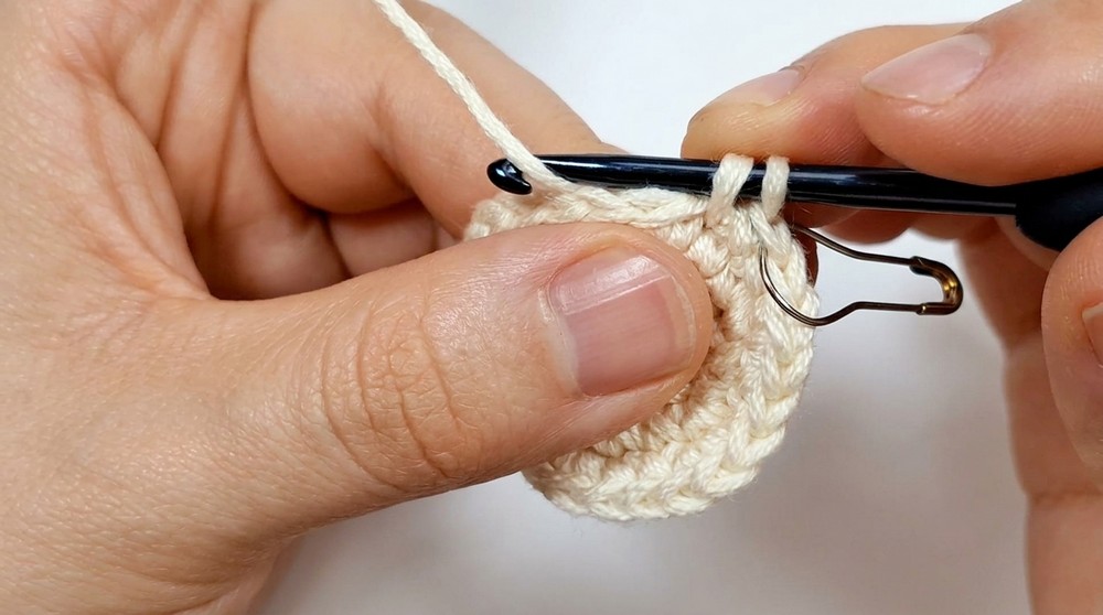 Crochet Bunny Keyhain Pattern
