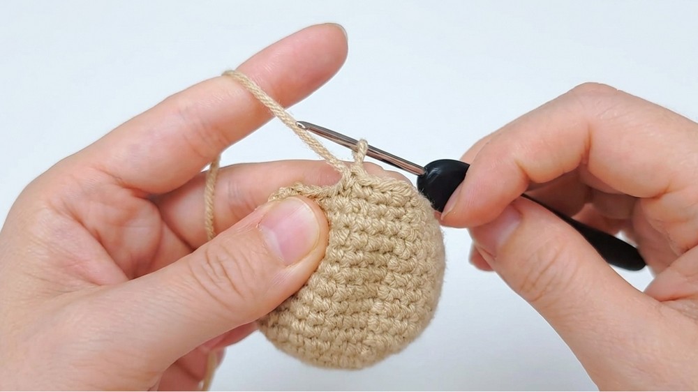 Crochet Baby Saturn Keychain Pattern