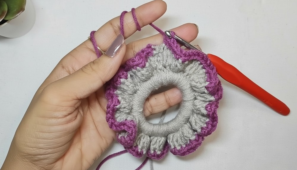Crochet Scrunchie Pattern