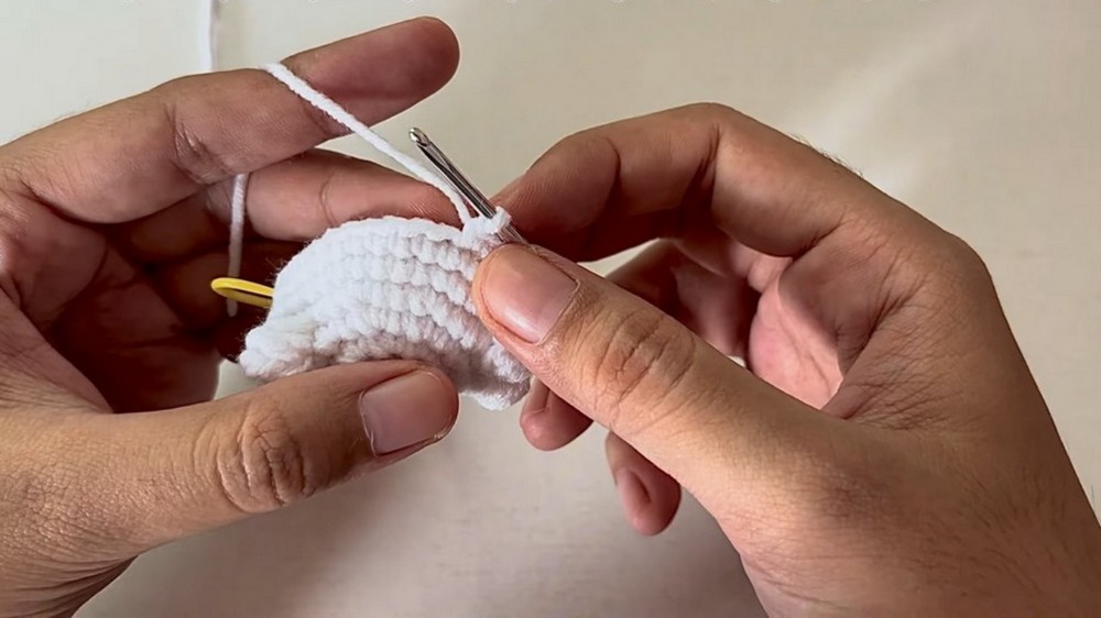 Crochet Bunny With Bow Pattern