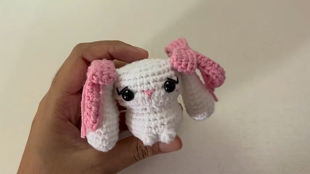 Crochet Bunny With Bow Pattern